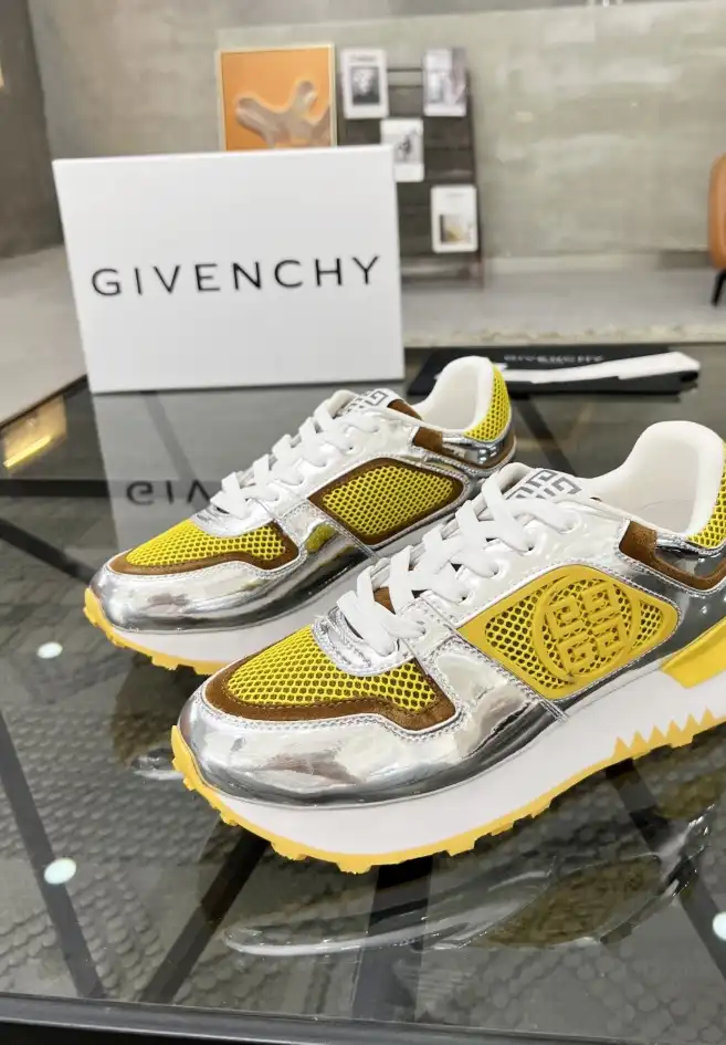 hype Givenchy Sneakers