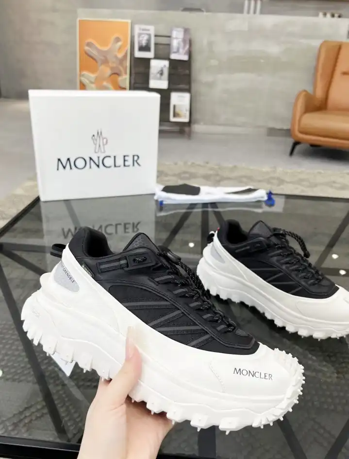 hype Moncler Sneakers