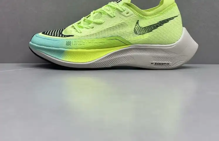 hype Nike Sneakers