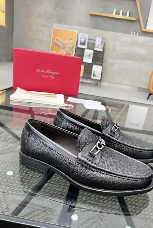 hype Ferragamo Leather Shoes