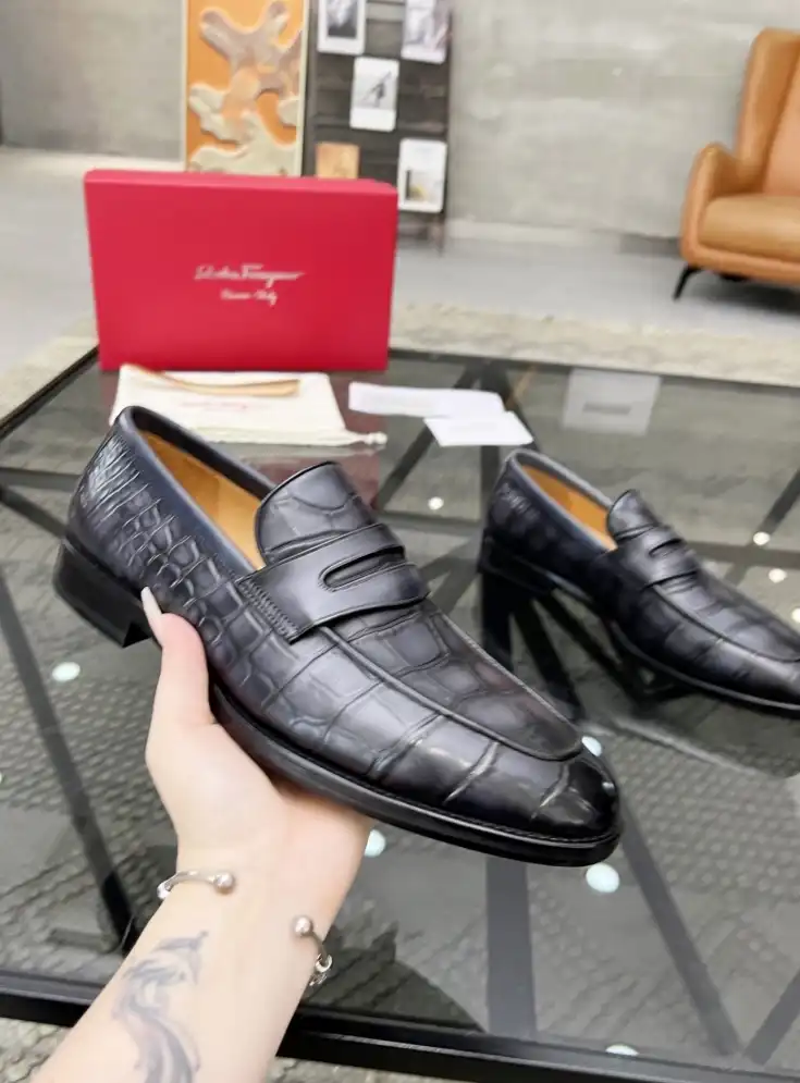 hype Ferragamo Leather Shoes