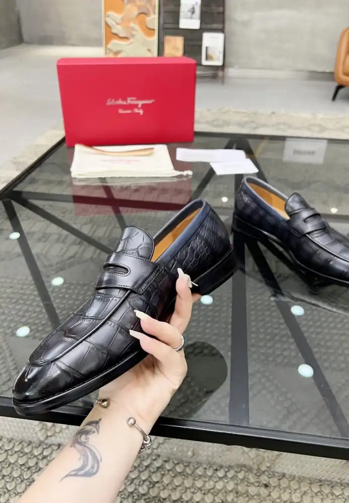 hype Ferragamo Leather Shoes