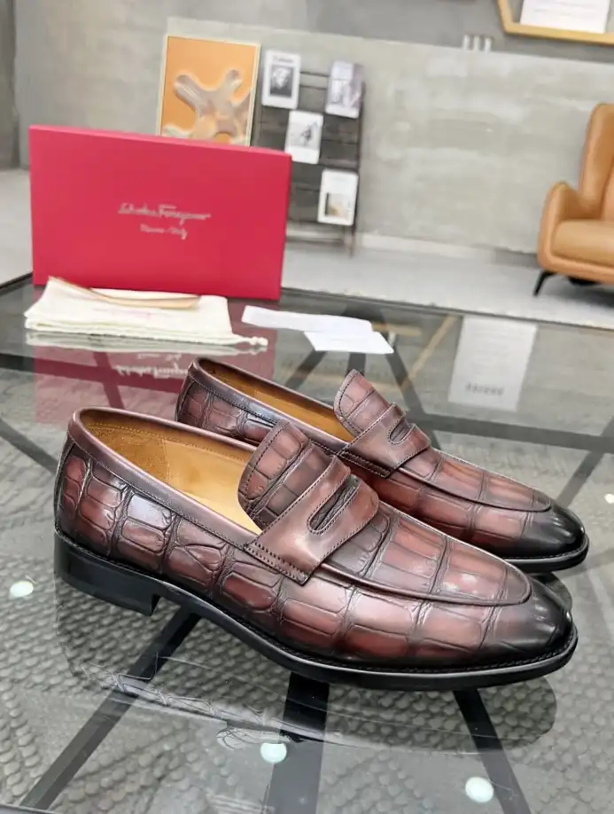 hype Ferragamo Leather Shoes