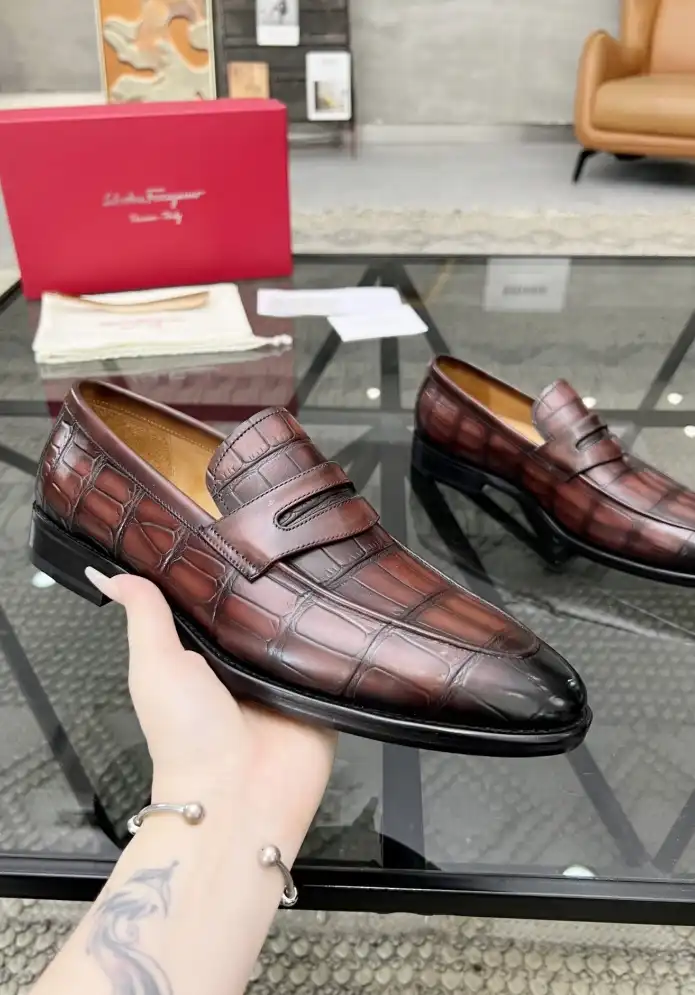 hype Ferragamo Leather Shoes