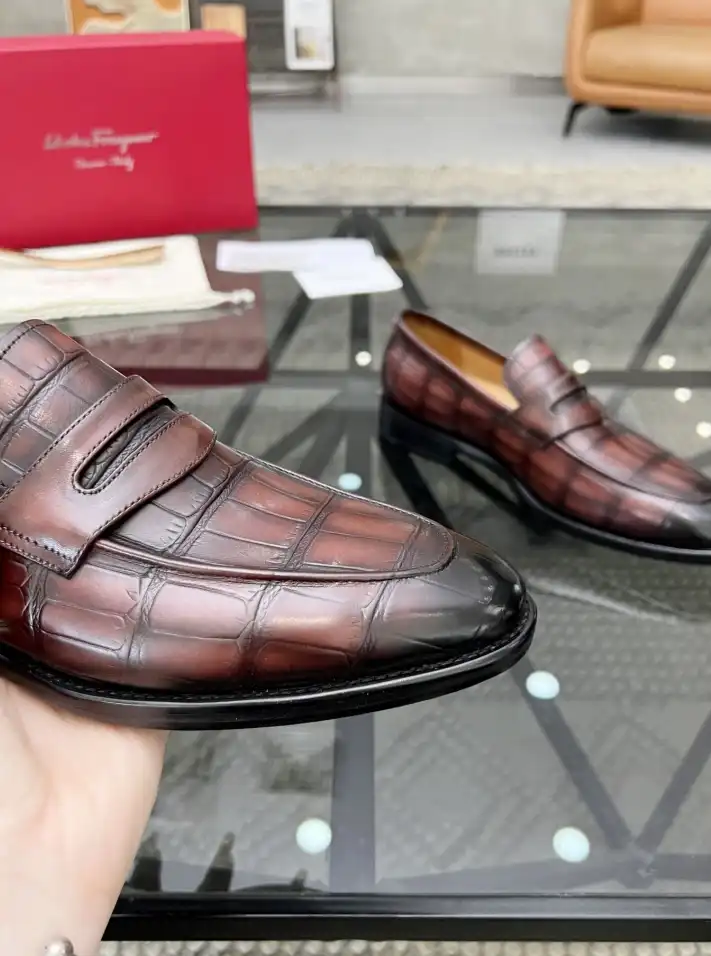 hype Ferragamo Leather Shoes