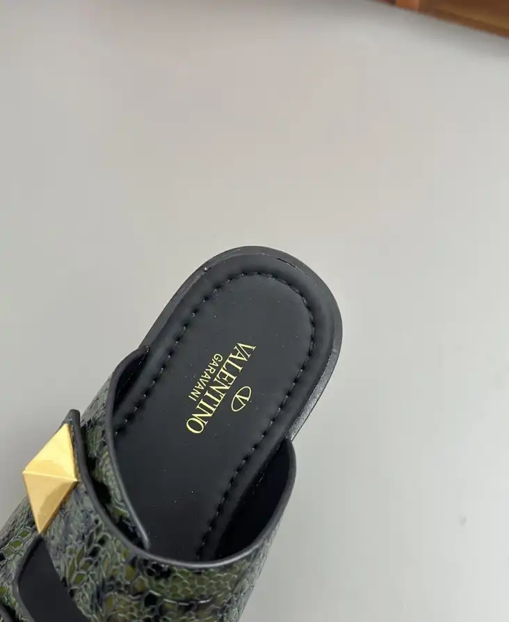 hype Valentino Slippers