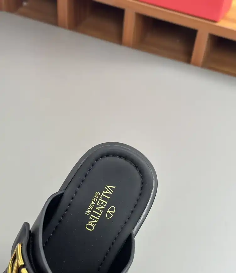 hype Valentino Slippers