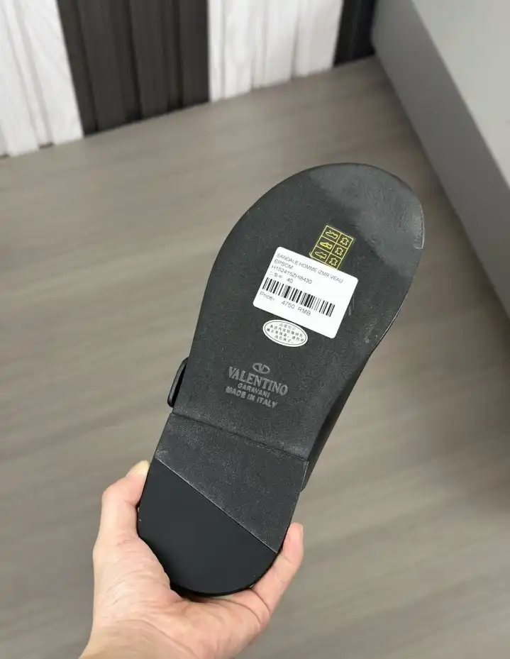 hype Valentino Slippers