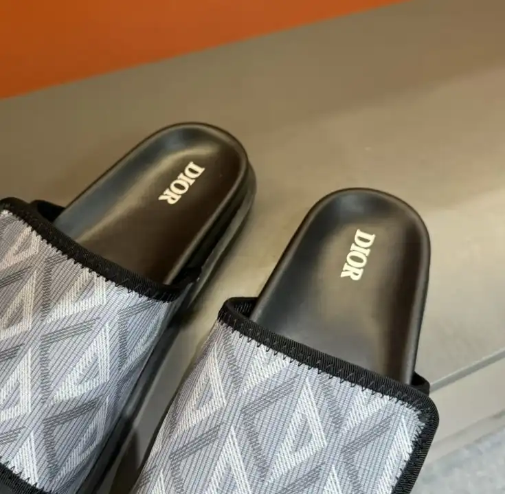 hype Christian Dior Slippers