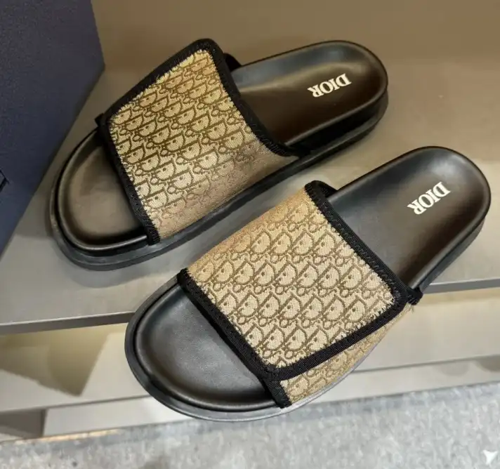 hype Christian Dior Slippers