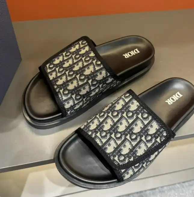 hype Christian Dior Slippers