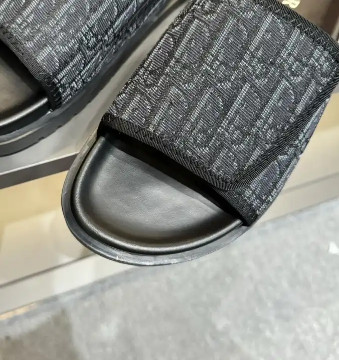 hype Christian Dior Slippers