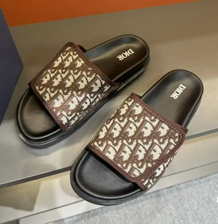 hype Christian Dior Slippers