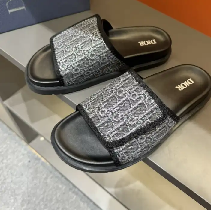 hype Christian Dior Slippers