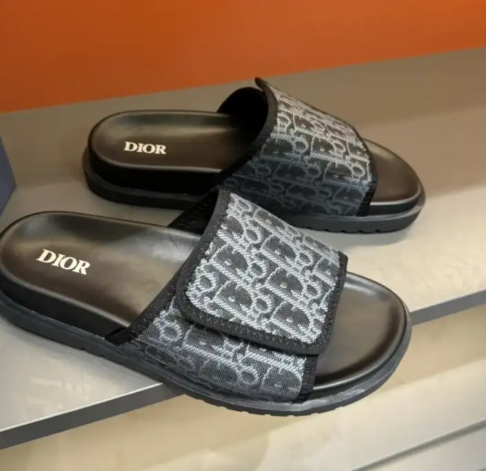 hype Christian Dior Slippers