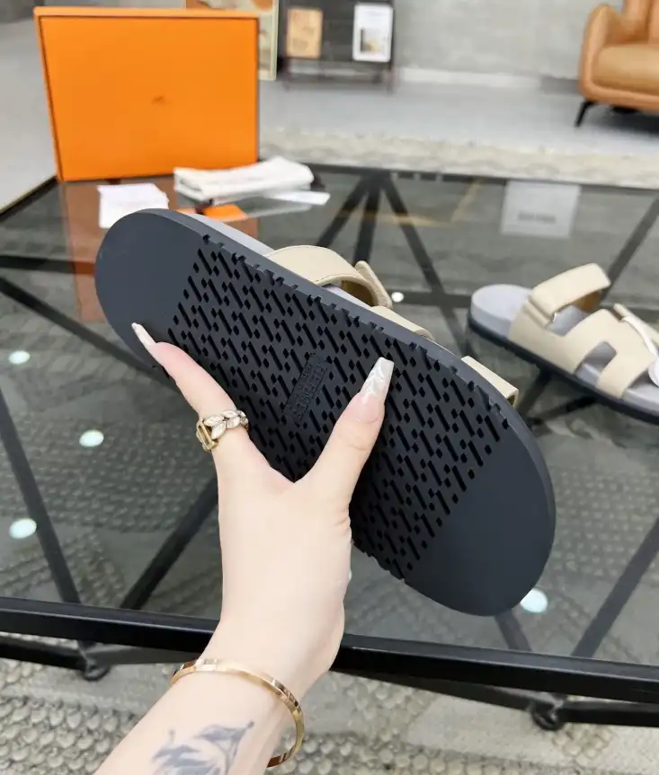 hype Hermes Slippers