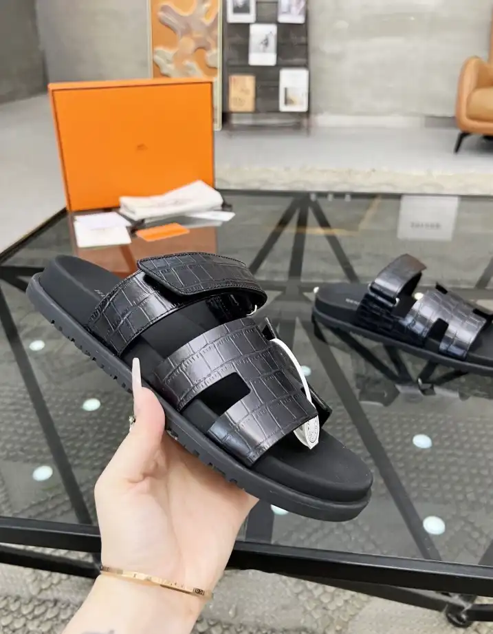 hype Hermes Slippers