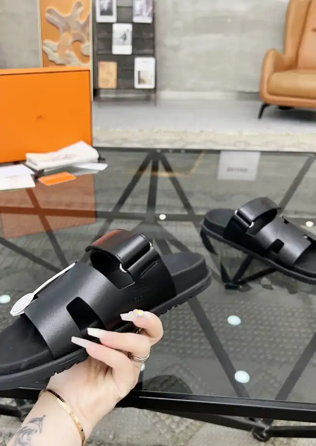 hype Hermes Slippers