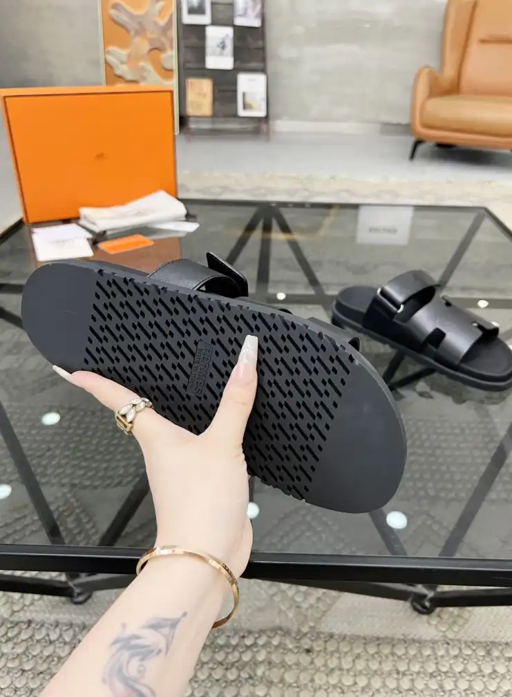 hype Hermes Slippers