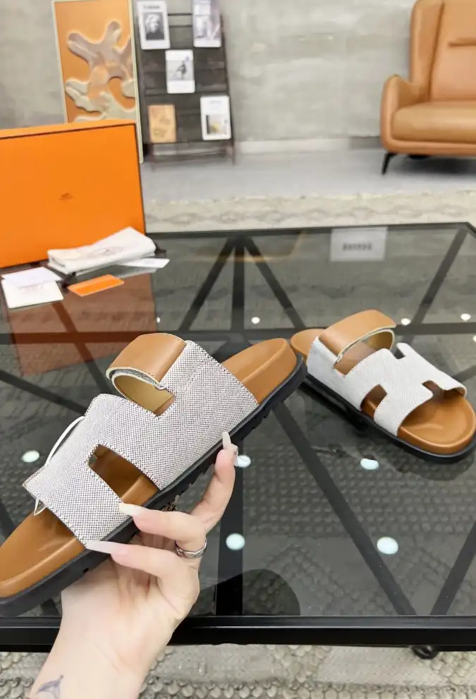 hype Hermes Slippers