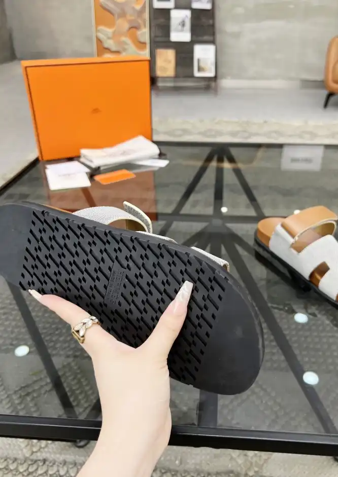 hype Hermes Slippers