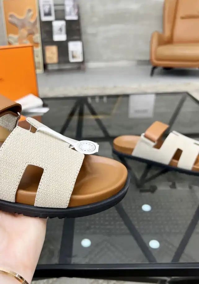 hype Hermes Slippers