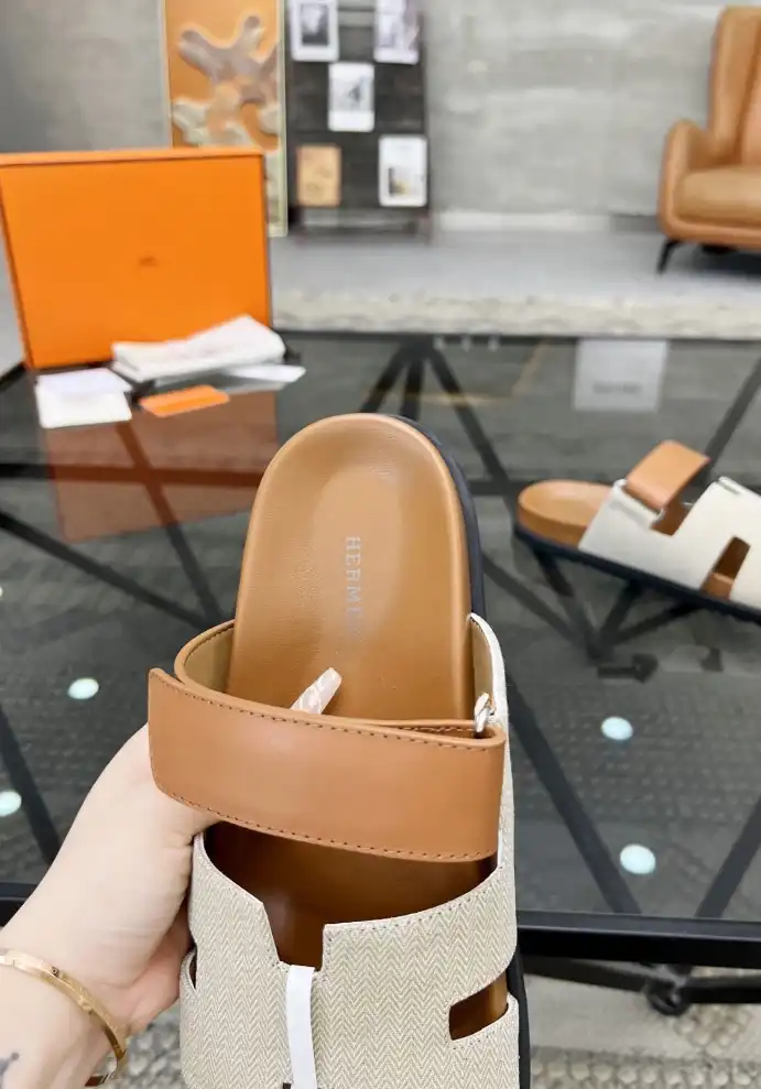 hype Hermes Slippers