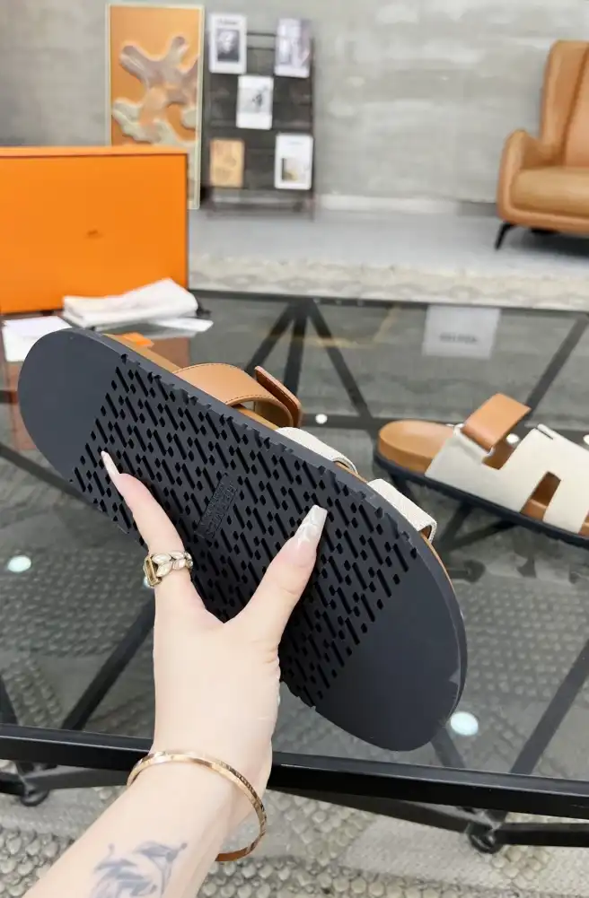 hype Hermes Slippers