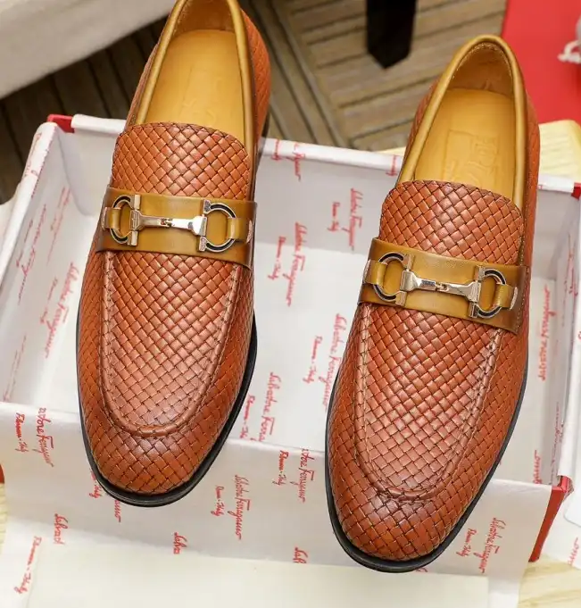 hype Ferragamo Leather Shoes