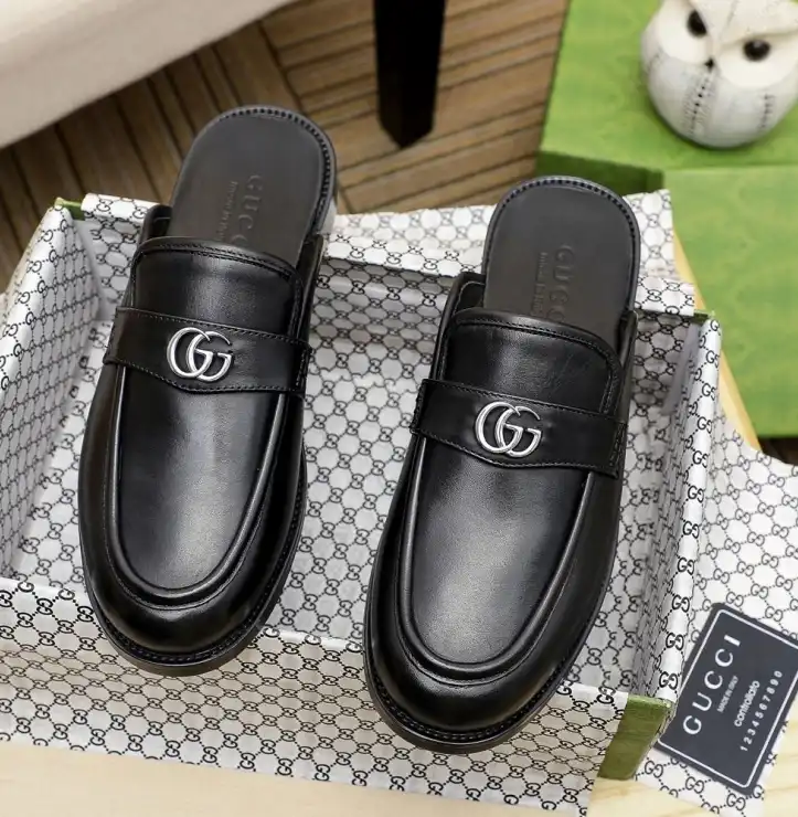 hype Gucci Slippers