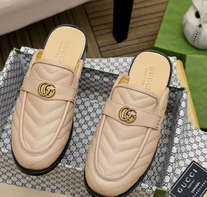 hype Gucci Slippers