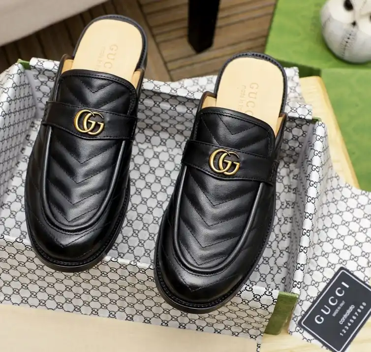 hype Gucci Slippers