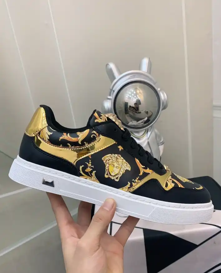 hype Givenchy Sneakers