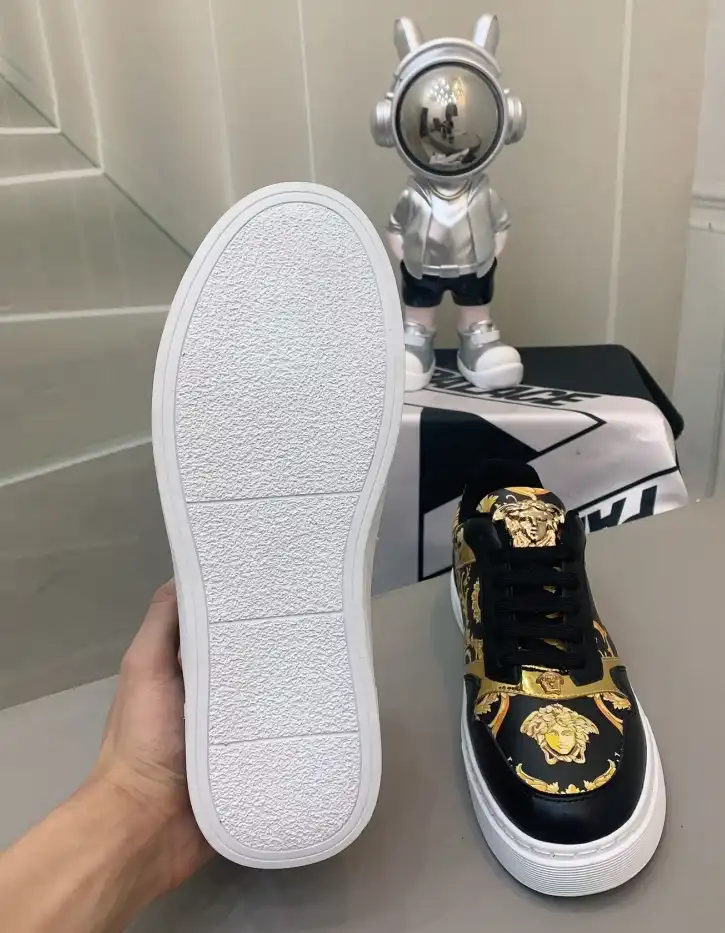 hype Givenchy Sneakers