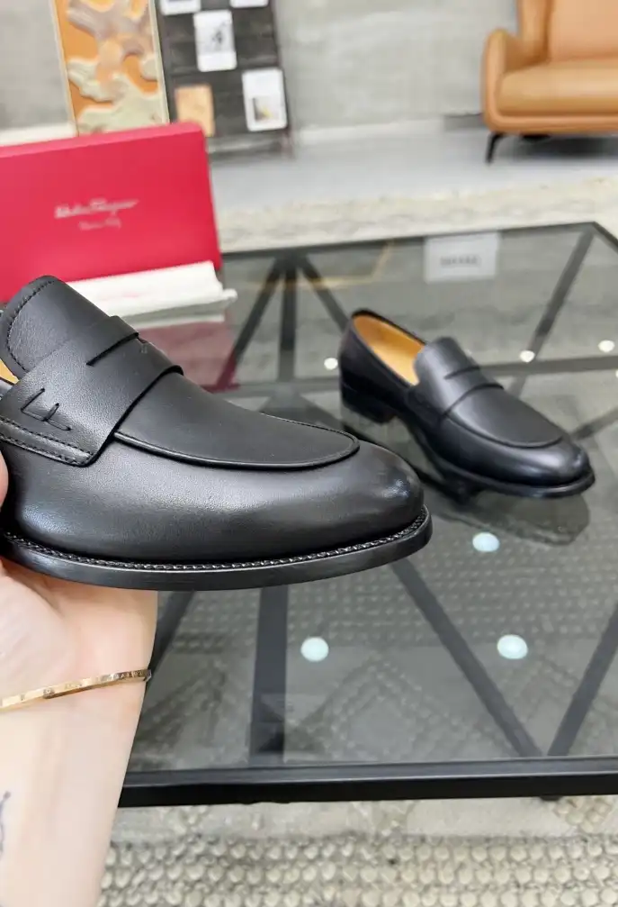 hype Ferragamo Leather Shoes