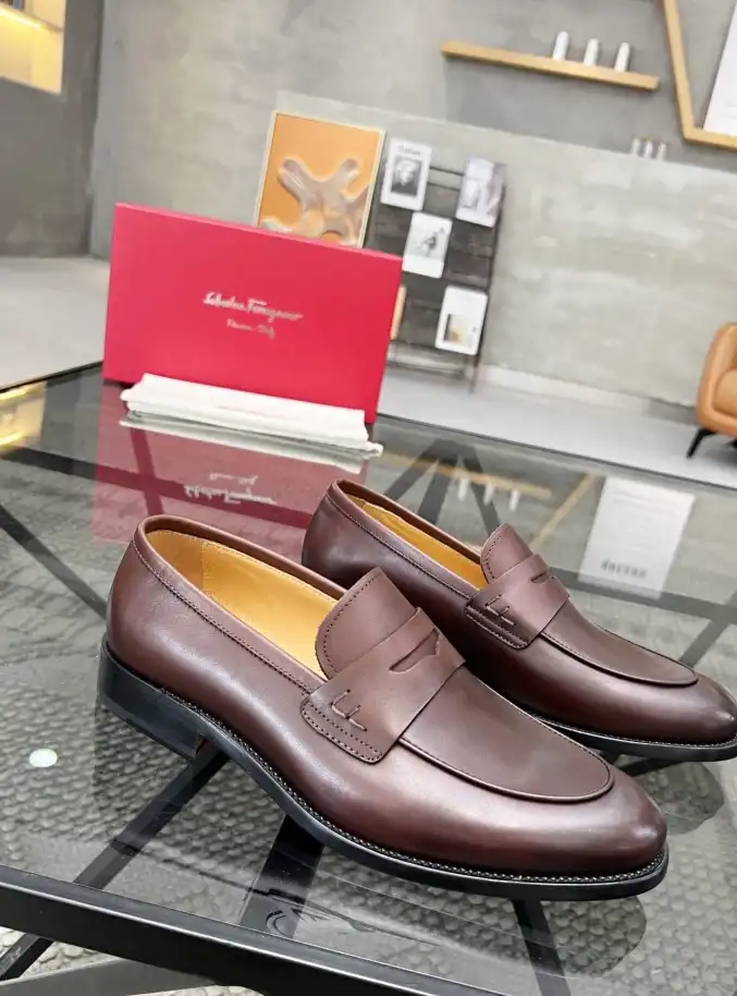 hype Ferragamo Leather Shoes