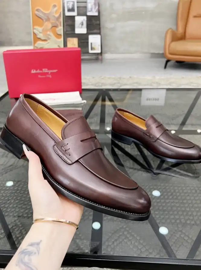 hype Ferragamo Leather Shoes