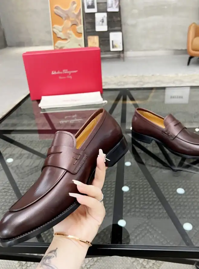 hype Ferragamo Leather Shoes