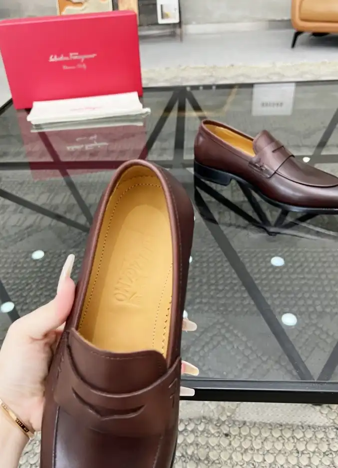 hype Ferragamo Leather Shoes