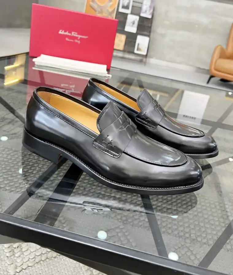 hype Ferragamo Leather Shoes