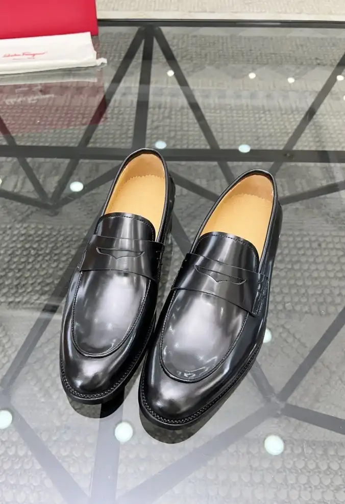 hype Ferragamo Leather Shoes