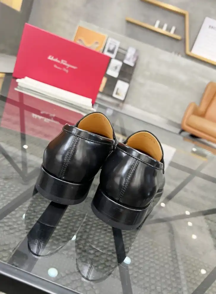 hype Ferragamo Leather Shoes