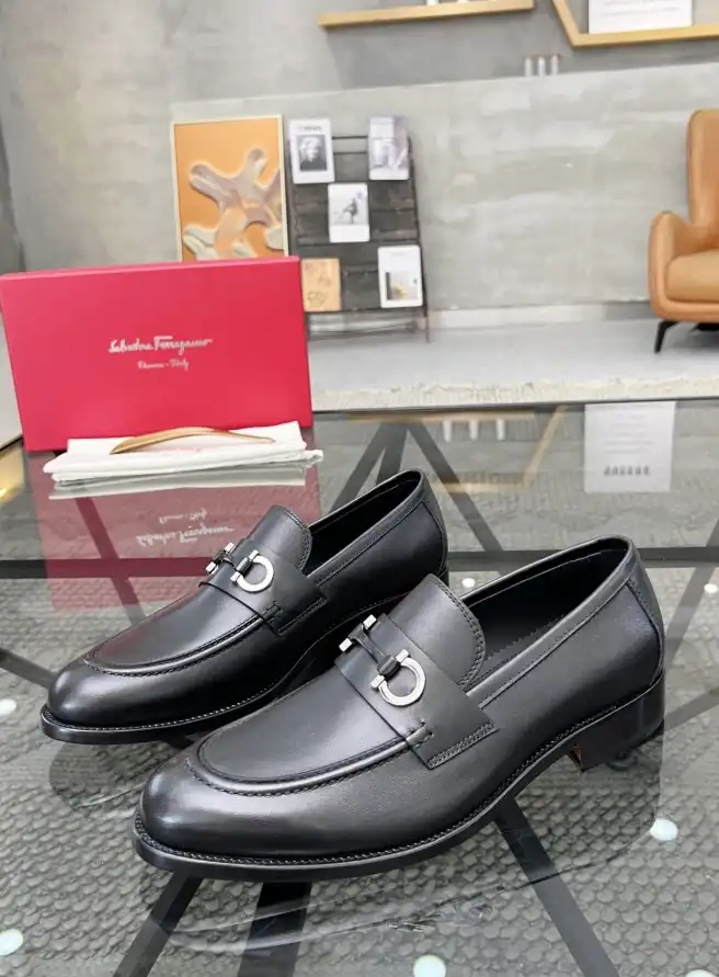 hype Ferragamo Leather Shoes