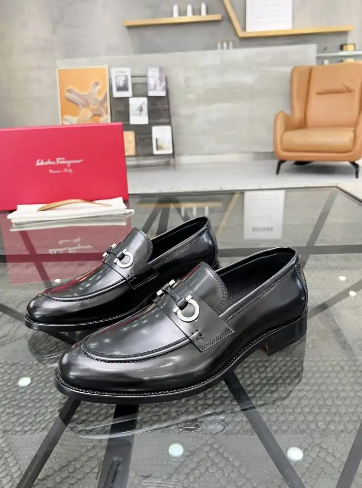 hype Ferragamo Leather Shoes