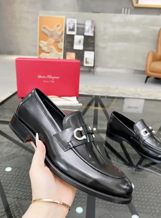 hype Ferragamo Leather Shoes