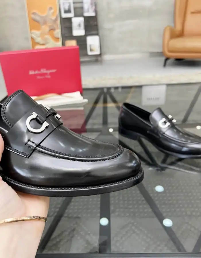 hype Ferragamo Leather Shoes