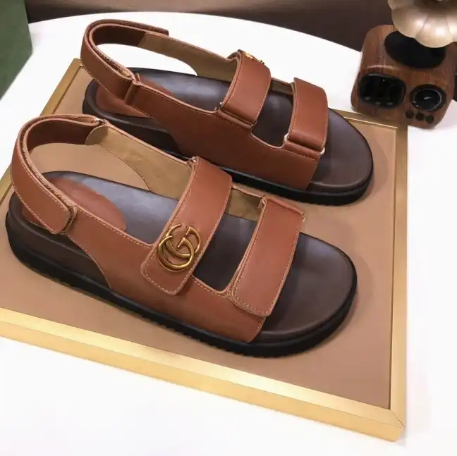 hype Gucci Sandals