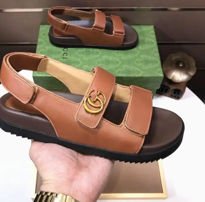 hype Gucci Sandals