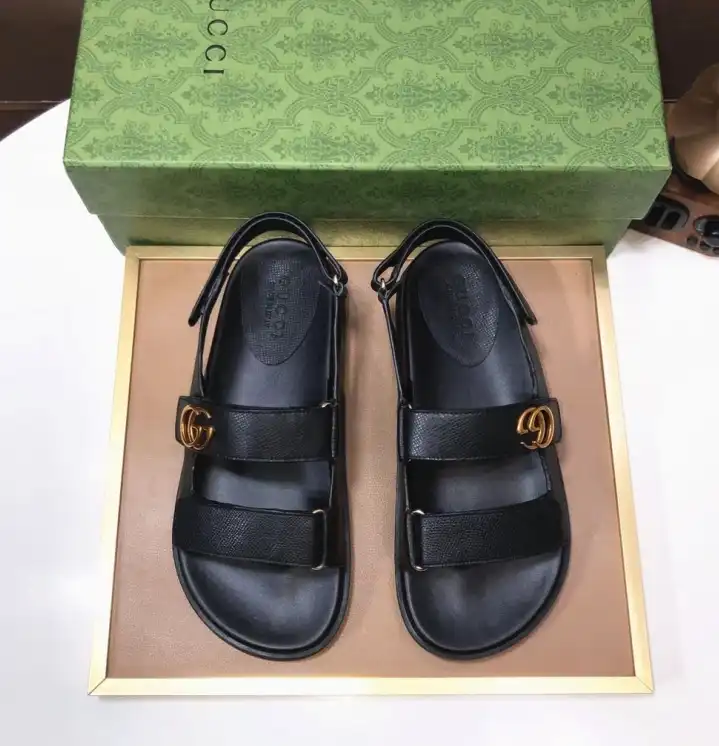 hype Gucci Sandals