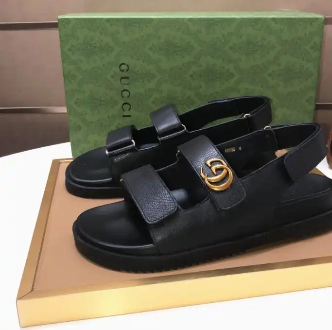 hype Gucci Sandals